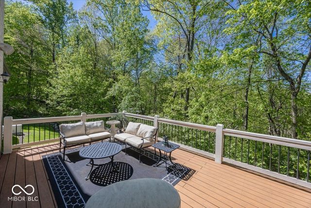 8809 William Penn Circle, Indianapolis, IN 46256