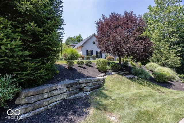 8809 William Penn Circle, Indianapolis, IN 46256