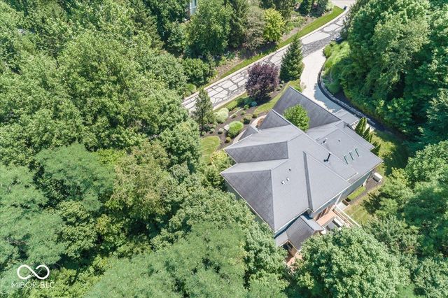 8809 William Penn Circle, Indianapolis, IN 46256
