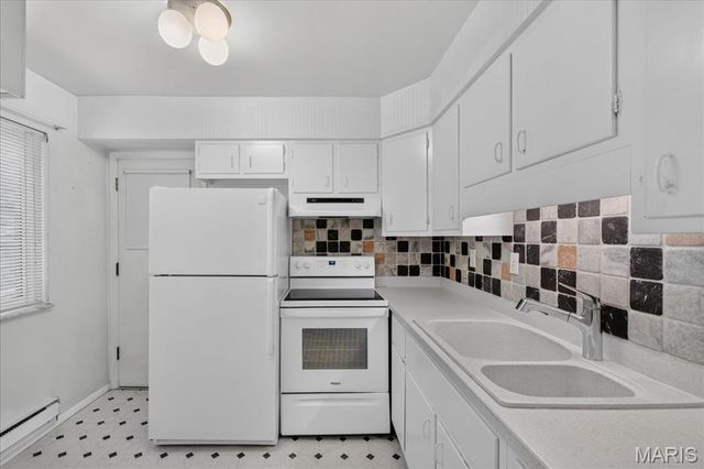 9929 Bunker Hill Drive C, St Louis, MO 63123