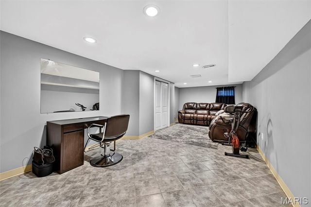 9713 Shuffle Drive, Affton, MO 63123