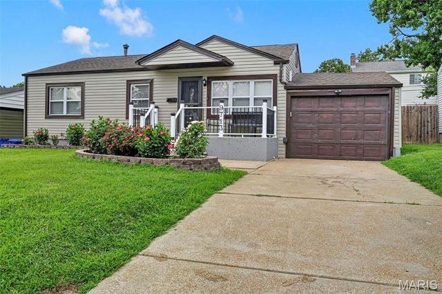 9713 Shuffle Drive, Affton, MO 63123