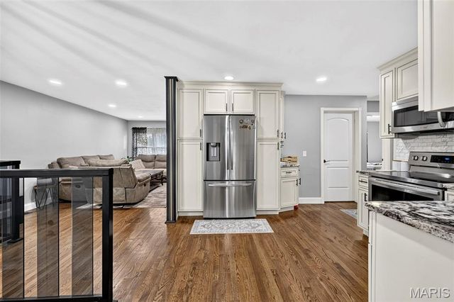 9713 Shuffle Drive, Affton, MO 63123
