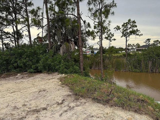1917 NW 30th ST, Cape Coral, FL 33993