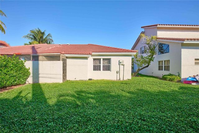 7438 Champagne Place, Boca Raton, FL 33433