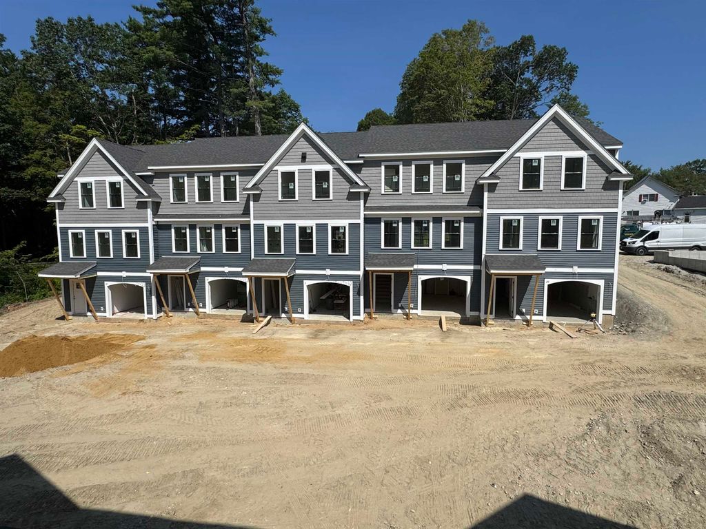21 Lenox Drive A, Dover, NH 03820