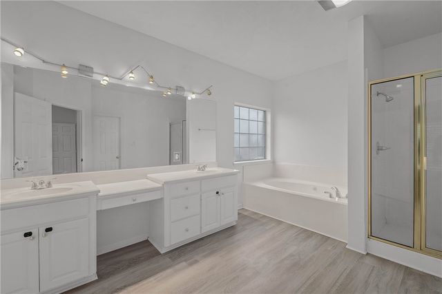 305 Stone Chase Court, College Station, TX 77845