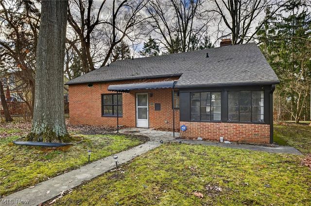 19871 Upper Valley Drive, Euclid, OH 44117