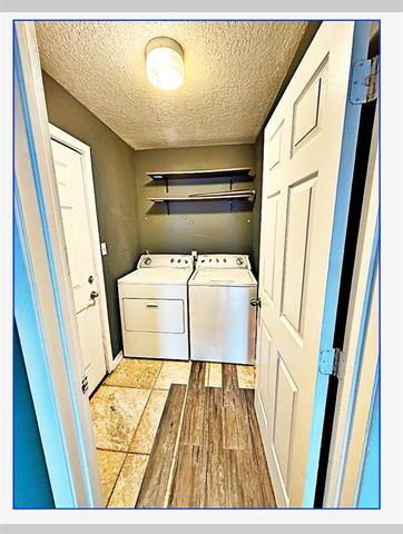 1806 Avenue D, Dickinson, TX 77539