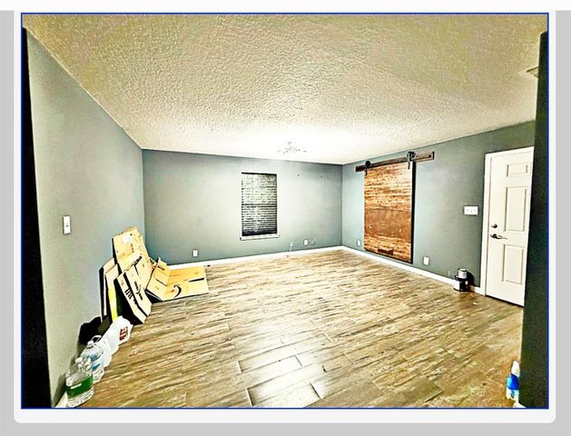 1806 Avenue D, Dickinson, TX 77539