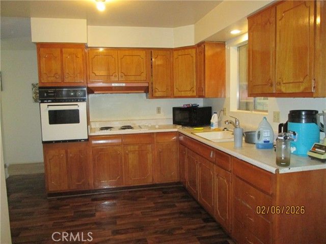 721 S Santa Fe, Hemet, CA 92543