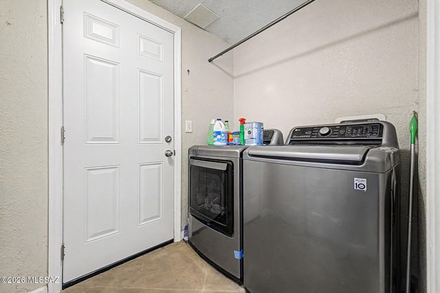 4041 N Ray Place, Tucson, AZ 85705