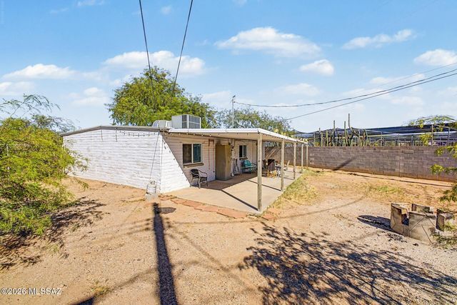 4041 N Ray Place, Tucson, AZ 85705