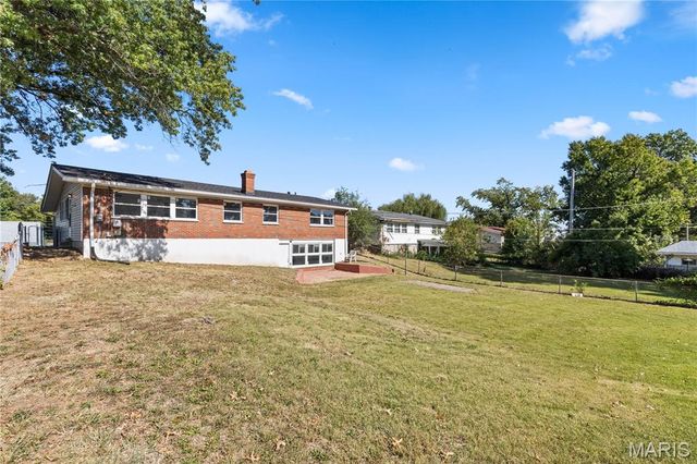 2436 Pershall Road, St Louis, MO 63136