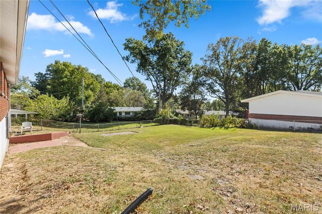 2436 Pershall Road, St Louis, MO 63136