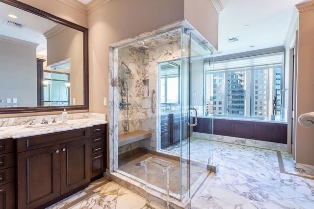 2525 N PEARL Street 1201, Dallas, TX 75201