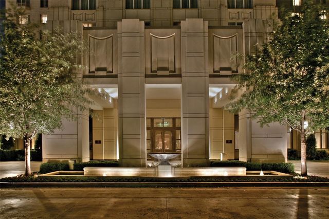 2525 N PEARL Street 1201, Dallas, TX 75201