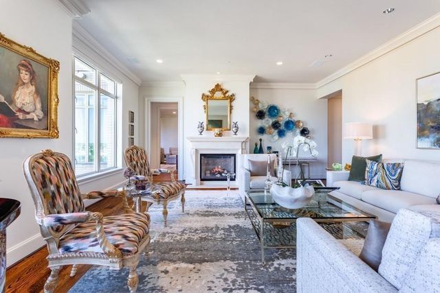 2525 N PEARL Street 1201, Dallas, TX 75201