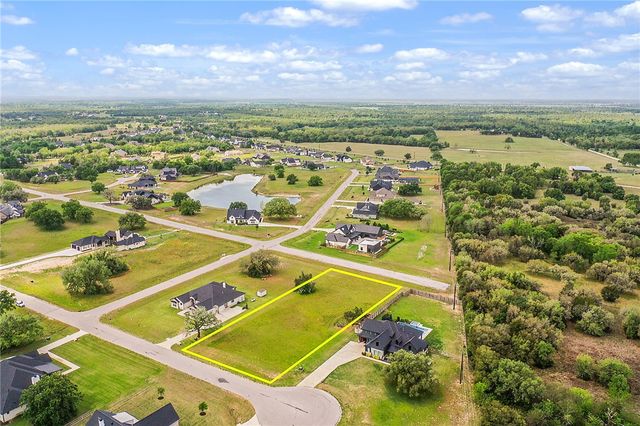 5445 Legend Oaks Court, College Station, TX 77845