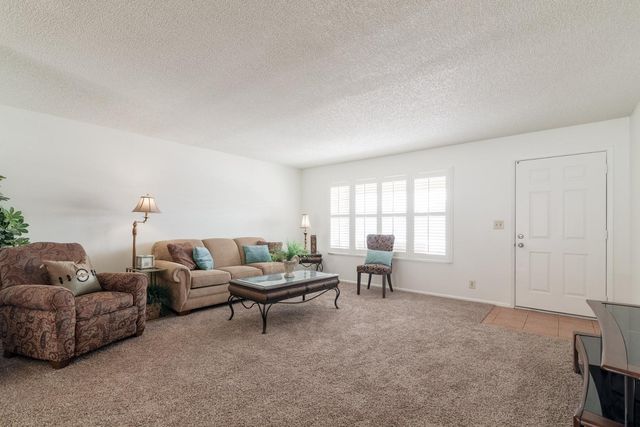 4422 E Escondido Avenue, Mesa, AZ 85206