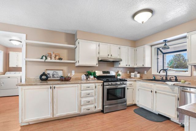 1143 Starfire, Twin Falls, ID 83301