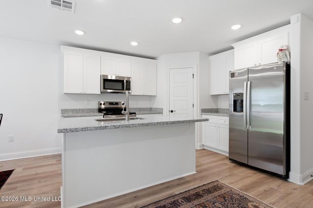 10504 Glade Cove, Gulfport, MS 39503