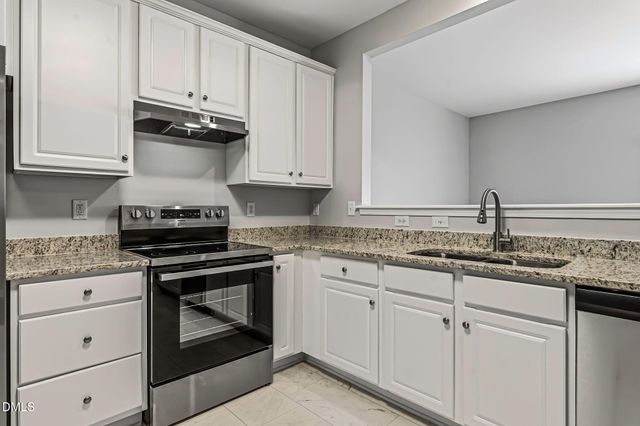 918 Cinnamon Drive, Durham, NC 27713