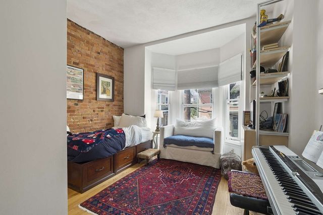 26 Bigelow St A, Cambridge, MA 02139