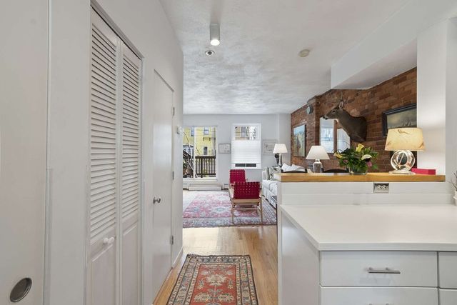 26 Bigelow St A, Cambridge, MA 02139