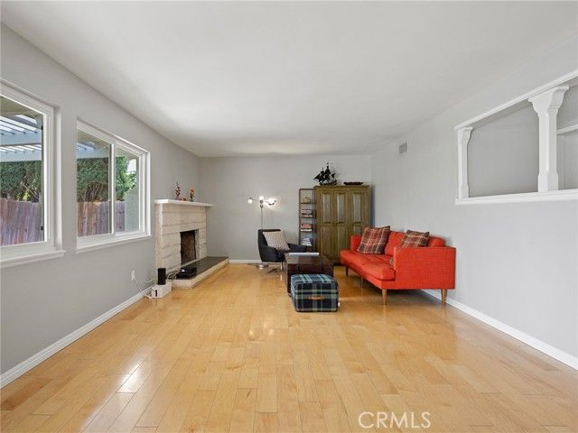 9710 Lubao Avenue, Chatsworth (los Angeles), CA 91311