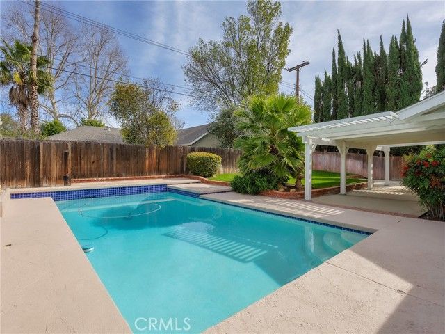 9710 Lubao Avenue, Chatsworth (los Angeles), CA 91311