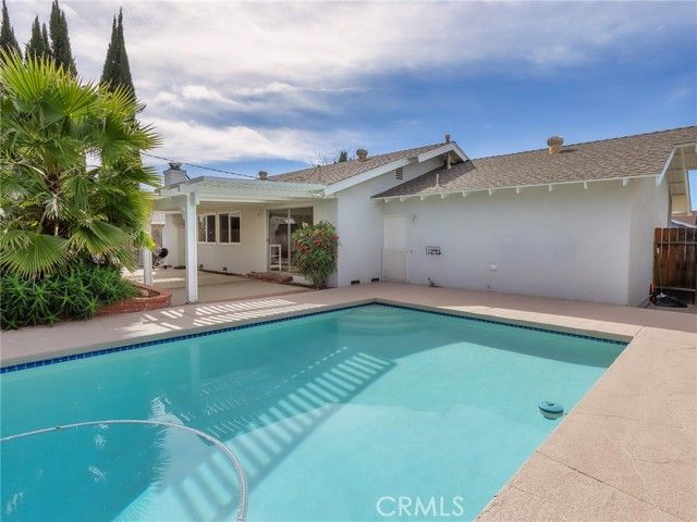 9710 Lubao Avenue, Chatsworth (los Angeles), CA 91311