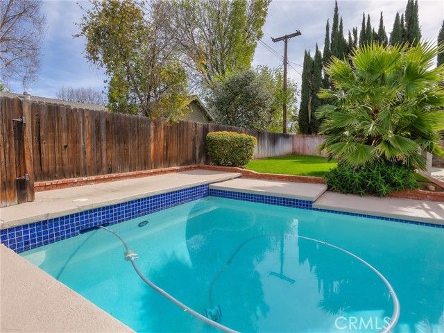 9710 Lubao Avenue, Chatsworth (los Angeles), CA 91311