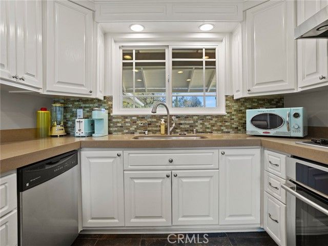 9710 Lubao Avenue, Chatsworth (los Angeles), CA 91311