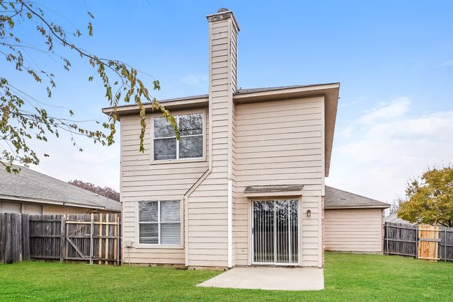 8520 Gatlinburg Drive, Fort Worth, TX 76123