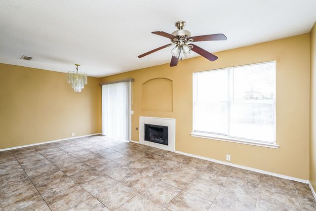 8520 Gatlinburg Drive, Fort Worth, TX 76123