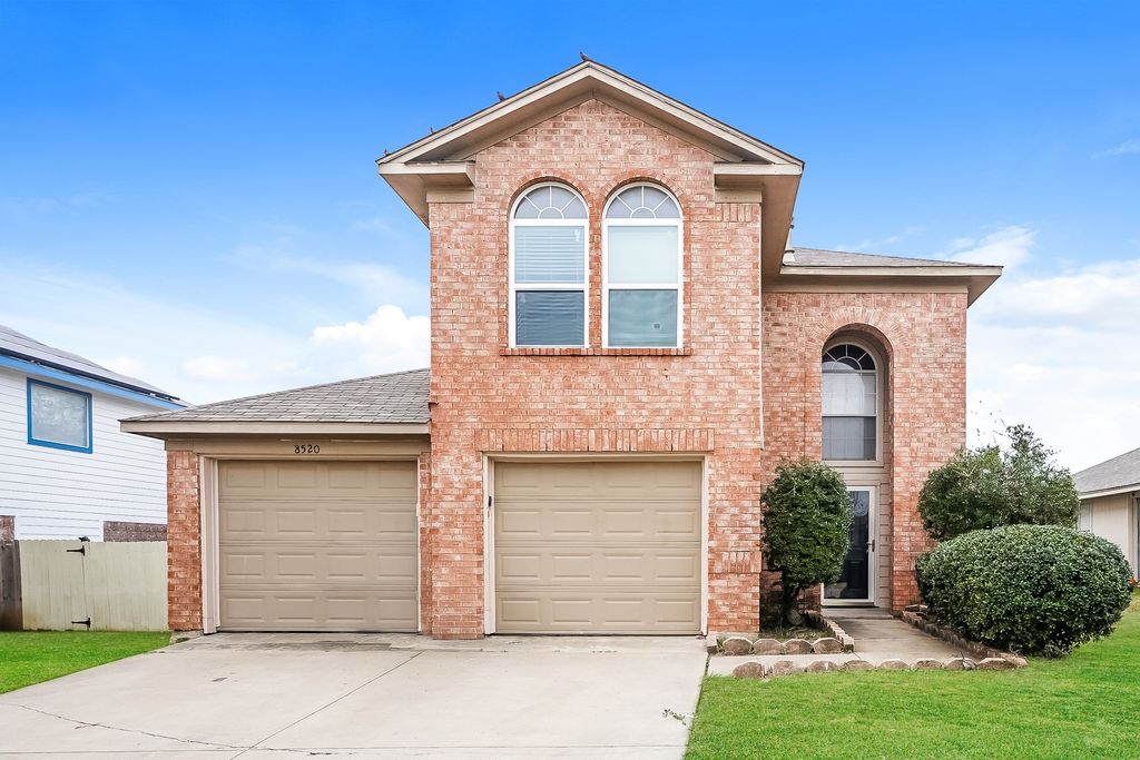 8520 Gatlinburg Drive, Fort Worth, TX 76123