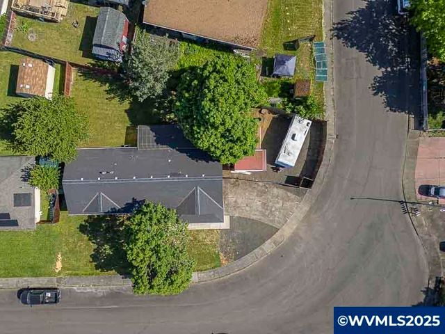 611 NE Bockes Lp, Sheridan, OR 97378