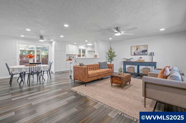 611 NE Bockes Lp, Sheridan, OR 97378