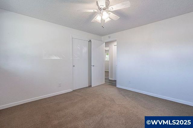 611 NE Bockes Lp, Sheridan, OR 97378