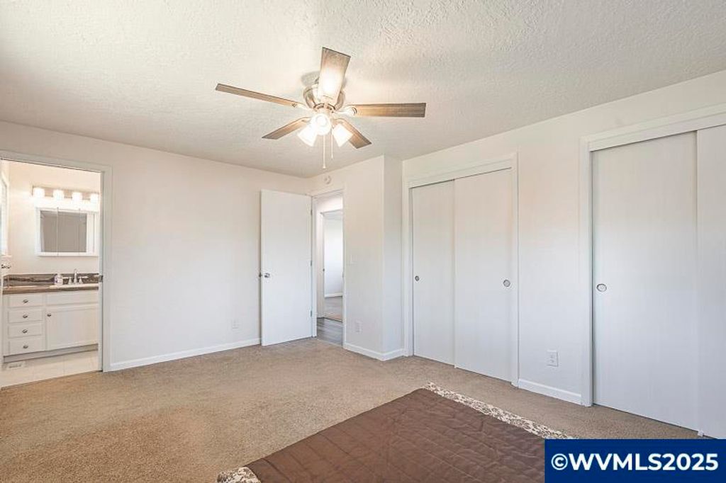 Image 38 of property listing at 611 NE Bockes Lp, Sheridan, OR 97378