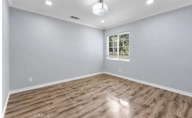 6924 Gaviota Avenue, Van Nuys, CA 91406