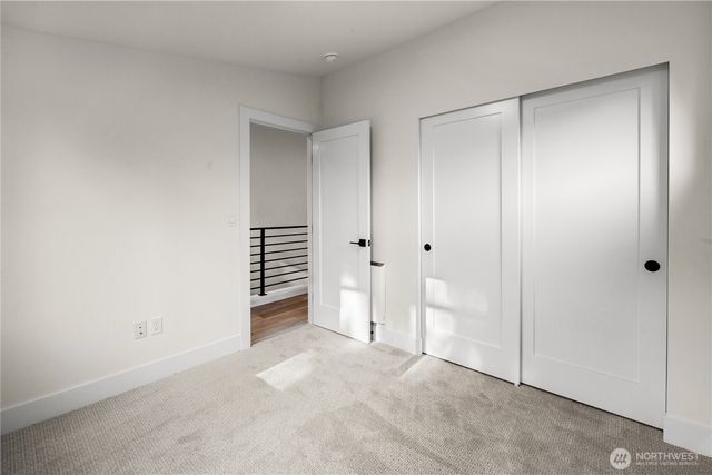 615 18th Avenue E, Seattle, WA 98112