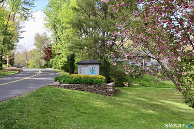 3 Edgewood Circle 3, Avon, CT 06001
