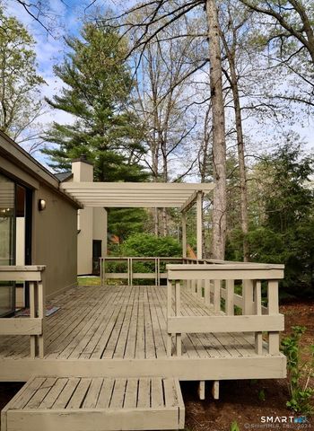 3 Edgewood Circle 3, Avon, CT 06001
