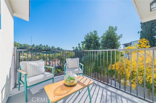 1248 N Bonnie Beach Pl, Los Angeles, CA 90063