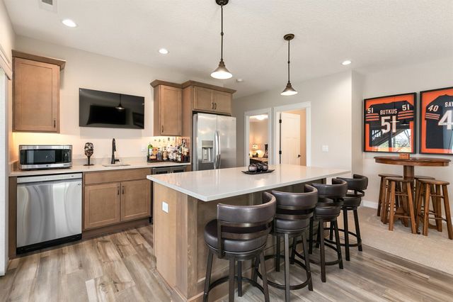 1010 Harrington Way, Waukee, IA 50263