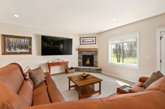 1010 Harrington Way, Waukee, IA 50263
