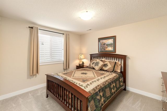 1010 Harrington Way, Waukee, IA 50263