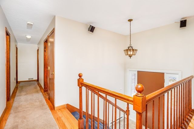 65 Gordon Street, Leominster, MA 01453